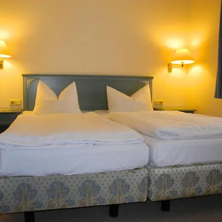 Kuehne ゲストハウス 3*